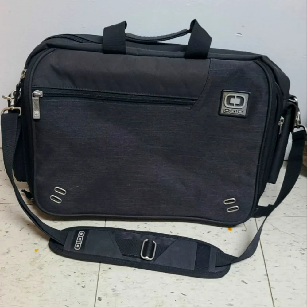 OGIO Black messenger laptop bag